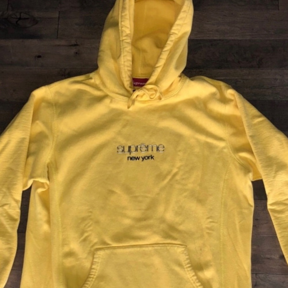 Men’s SUPREME NYC logo hoodie yellow size XL